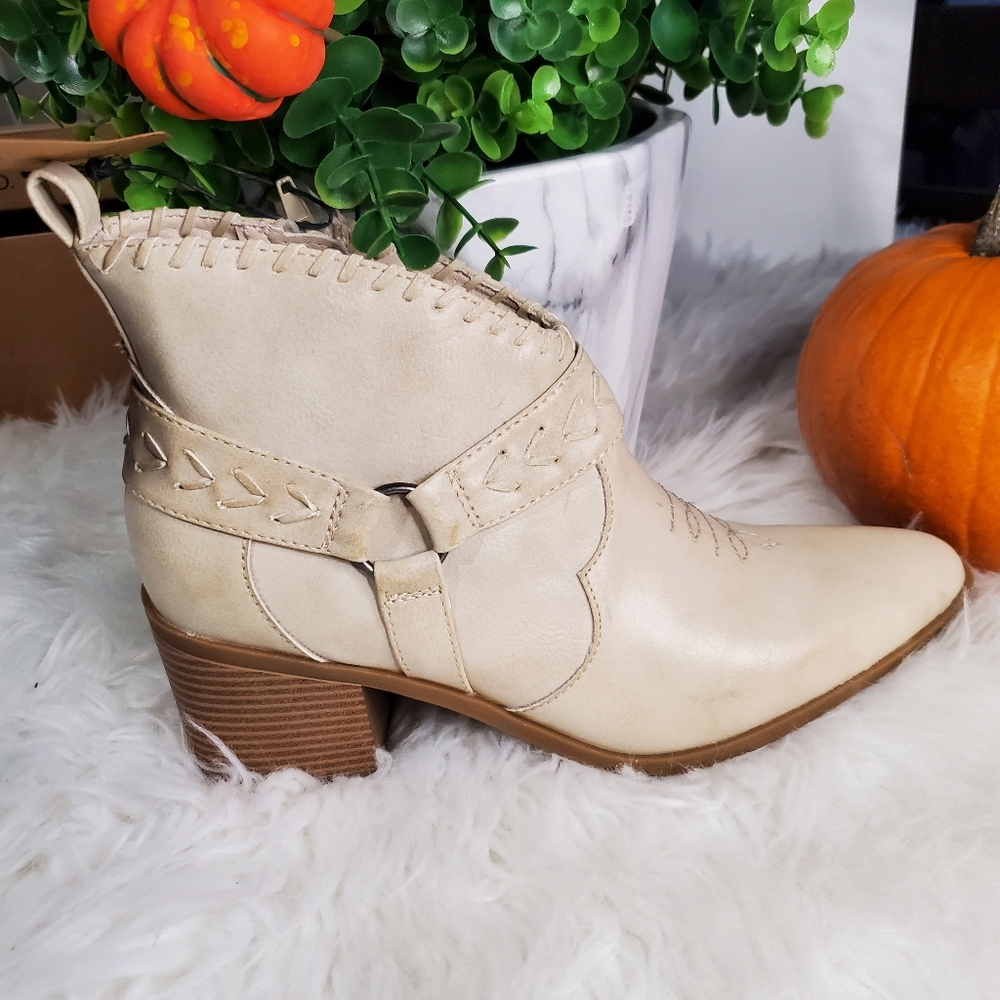 Frye and Co Palma Stone Ankle Cowboy Boots Beige Stone Bootie Western Size 9.5